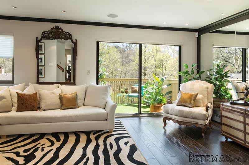 2 bedroom House For Sale: 45 Ettl Lane.. - 2