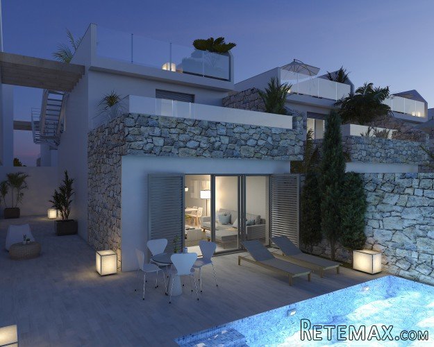 These beautiful new construction villas are located in Los.. - 3