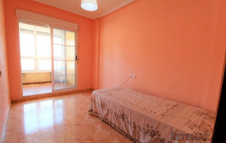 Se vende duplex con solarium y jardin, de 2 dormitorios.. - 4
