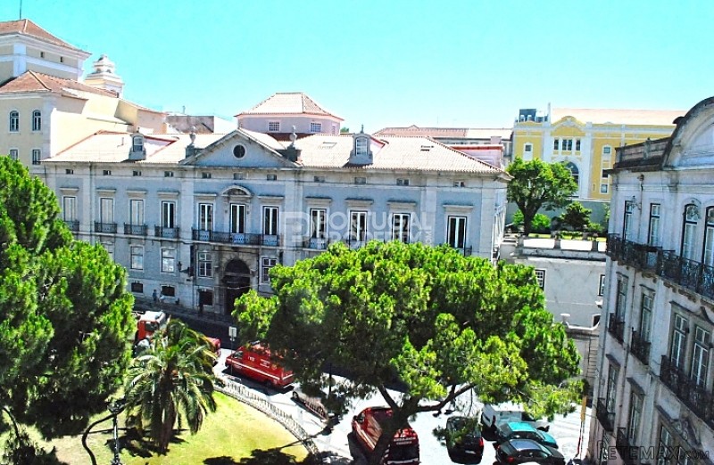 Apartment with Great Views in Chiado - 2