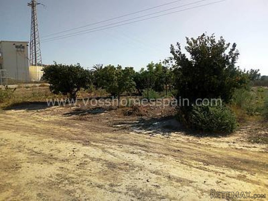 Rustic Land for sale which has a large 120m2 work shop with.. - 7