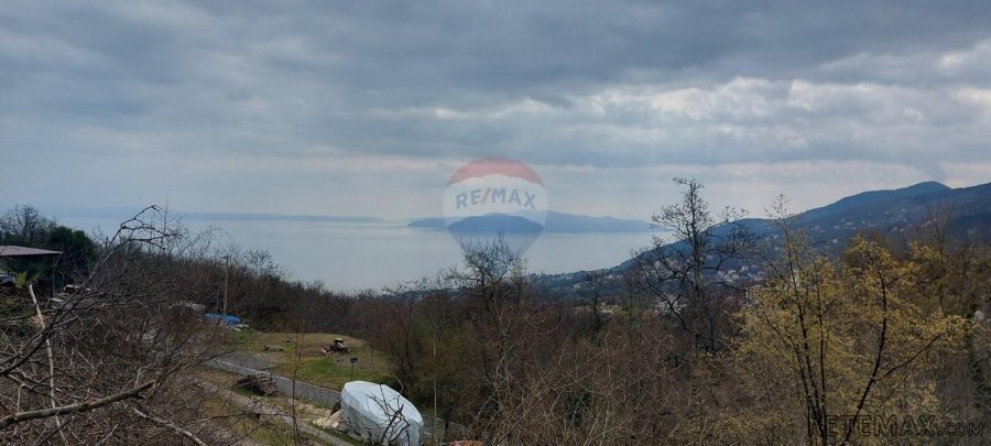 Ičiči - Sv. Petar - građevinski teren 2.150 m2
