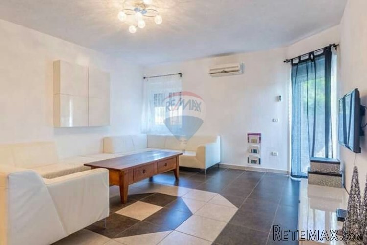 Istra,noviji, udoban apartman sa vrtom, Ližnjan - 2