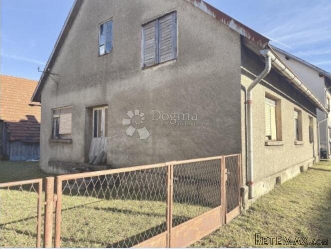 Kuća za adaptaciju sa potencijalom