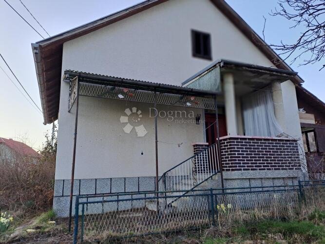 11ha, bunar, besplatni vodovod...