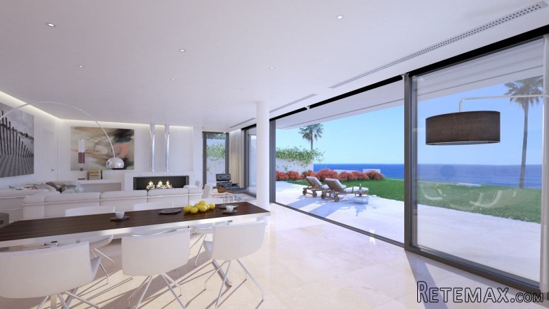 4 bedroom property near Estepona Back.. - 2