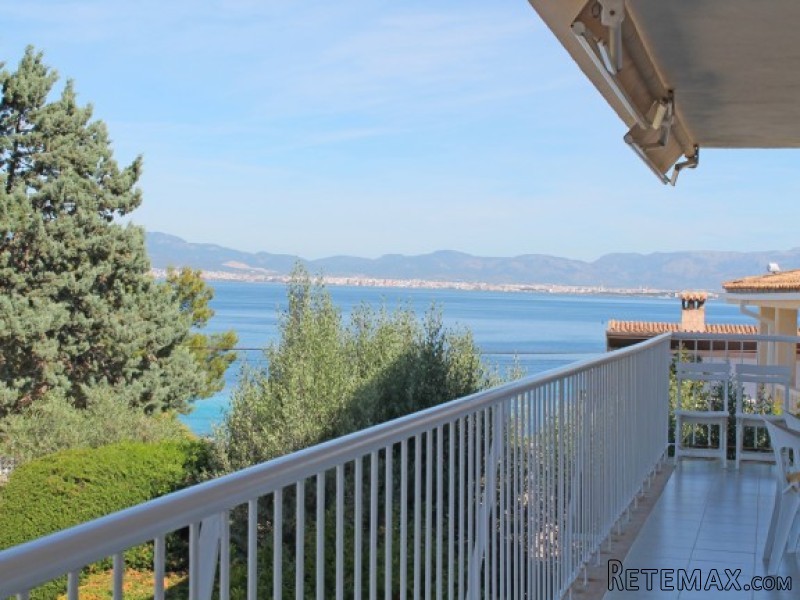 Villa In Idyllic Location In Cala Blava
