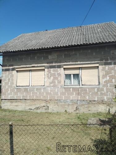 Kuća u Karlovcu na prodaju - mir u blizini grada - 2