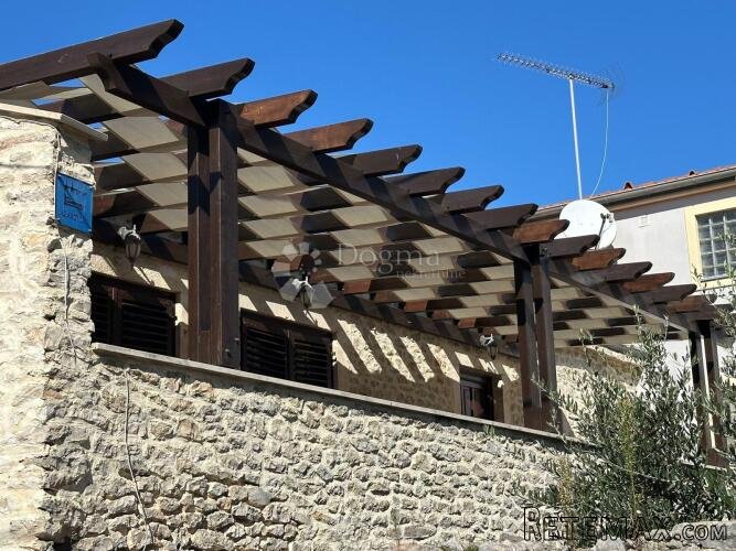 Uređeni trosoban stan 128m2 u kamenoj kući - Zadar(Arbanasi) - 2