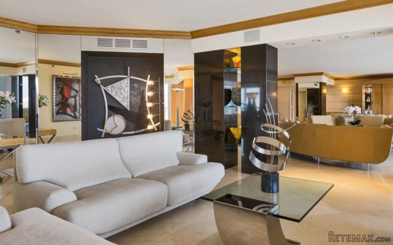3 bedroom Flat For Sale: 7000 Island.. - 2