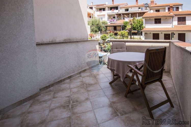ISTRA, PULA, VERUDA PORAT, apartmanska kuća na lijepoj...