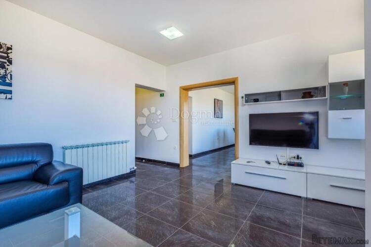 Predivan apartman u prizemlju sa pogledom na more - 3