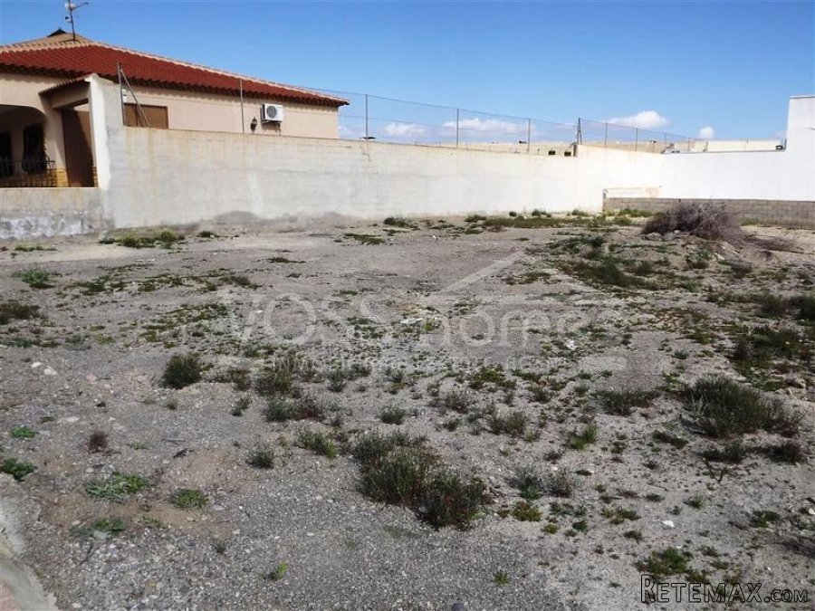 Urban building plot of 468m2 on the edge of Huercal-Overa.. - 3