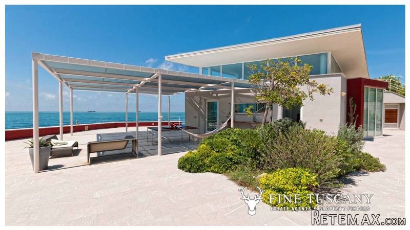 Luxury Seafront Villa for sale in..