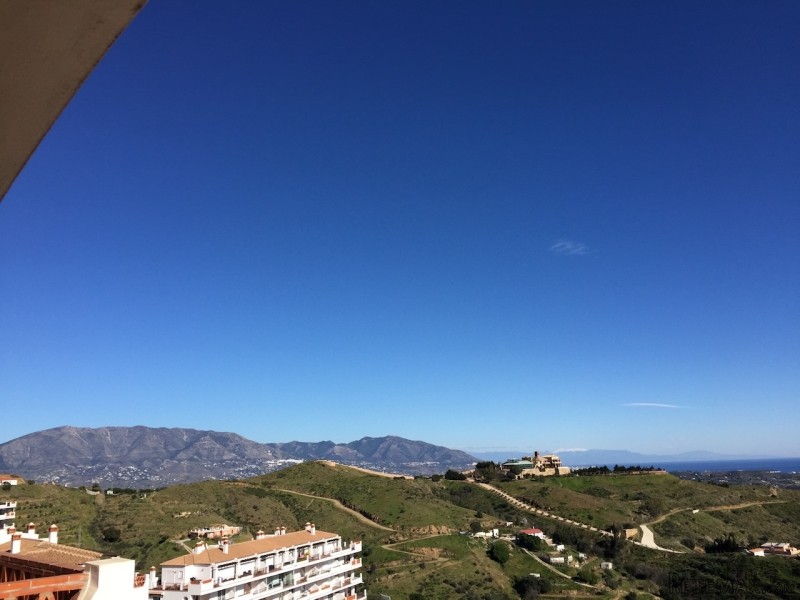 APARTMENT FOR SALE IN CALAHONDA