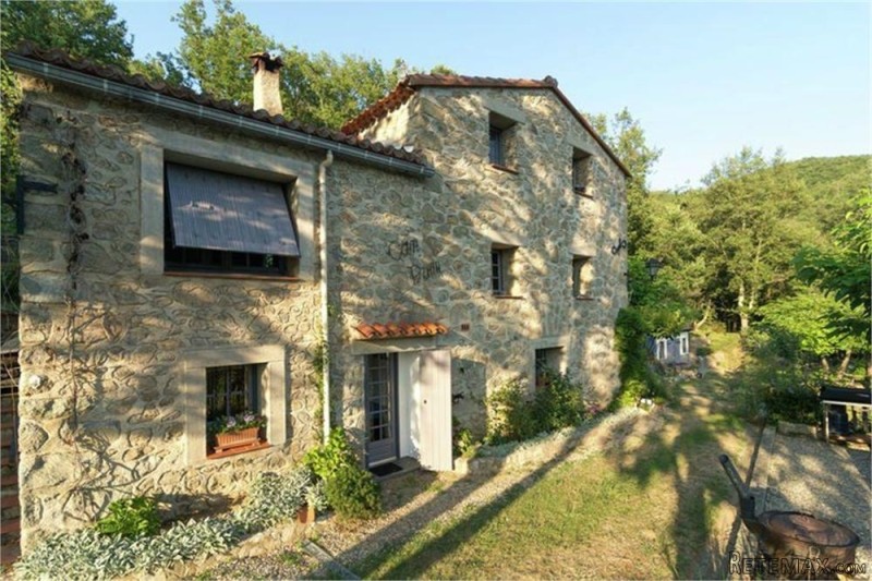 Superbe Mas Restore Avec 2 Gites, La..