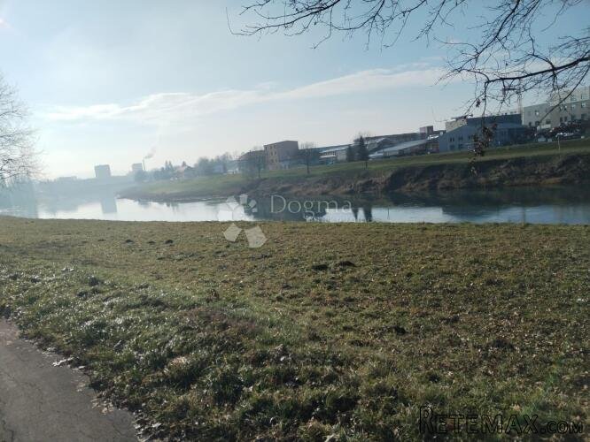 Na prodaju građevinsko zemljište - 3