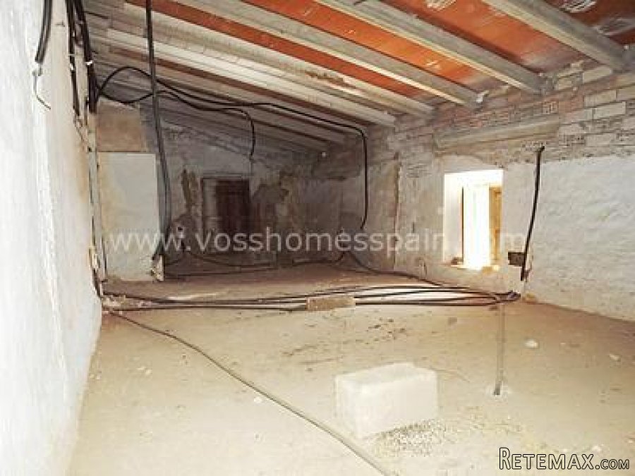 Taberno village with a 50m2 walled, private garden. Walking.. - 4