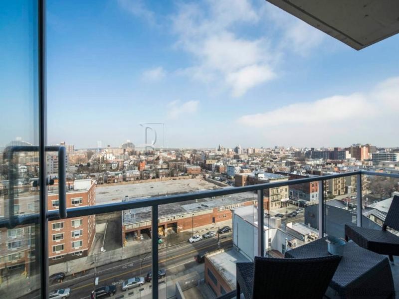 ->unobstructed Manhattan.. - 2