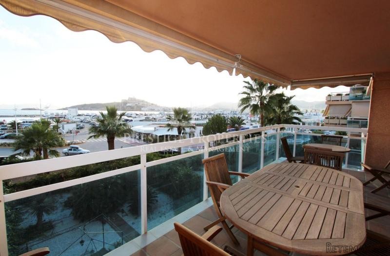 Large apartment with stunning views of..