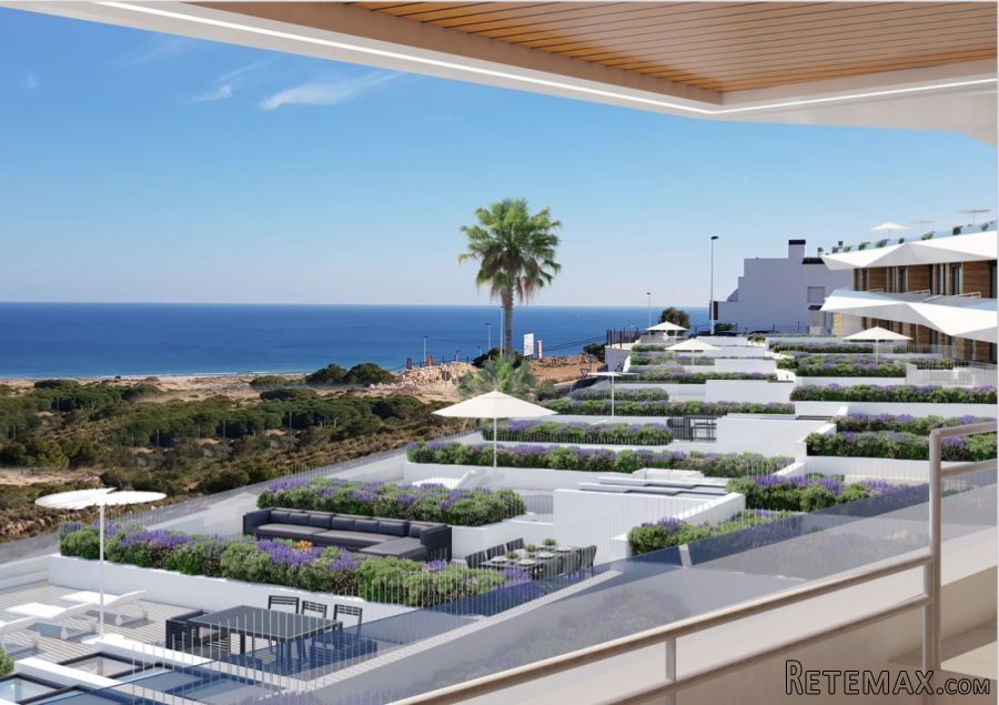 Apartment with sea views in Los Arenales del Sol, Elche...