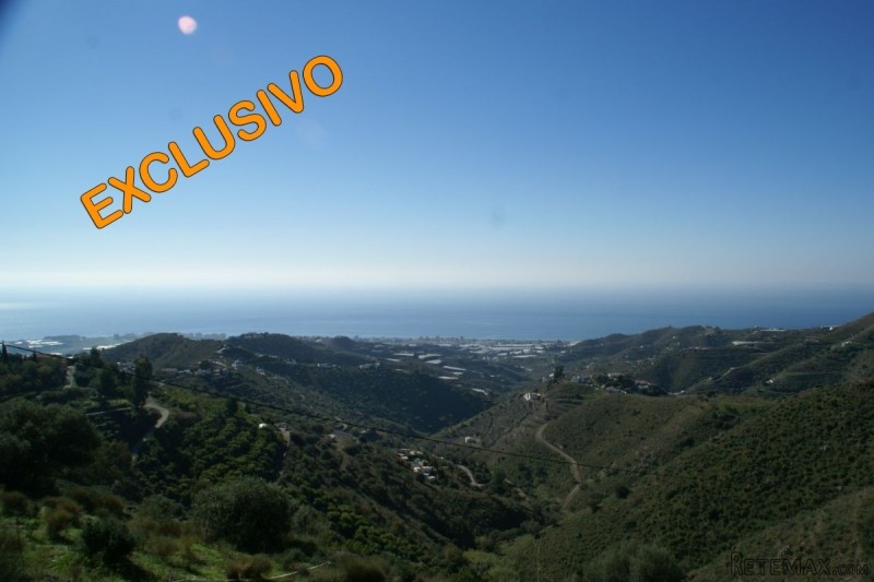Country Houses for Sale in Torrox..