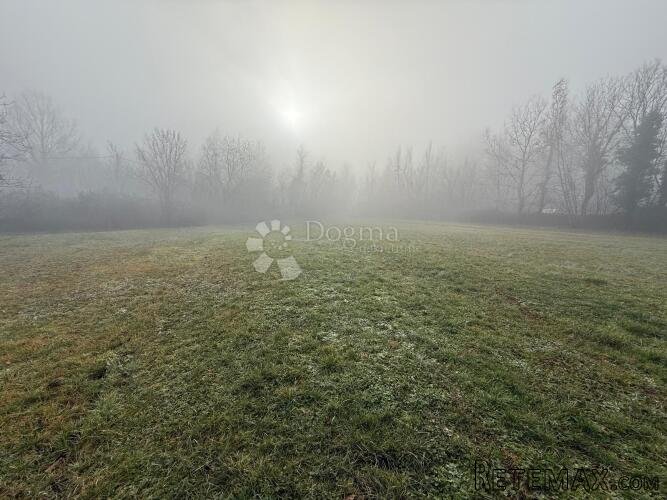 Građevinska parcela - 10 minuta od Labina - 3