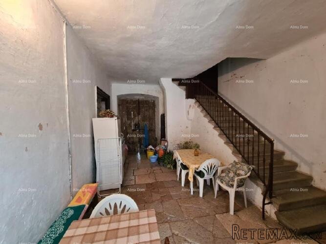 Stara vila za renoviranje u Gračišću - 4