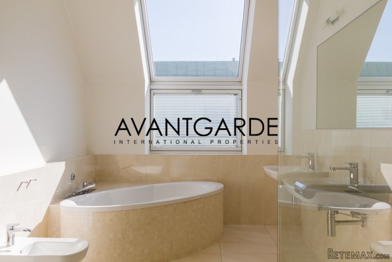 Top floor terrace apartment in.. - 2
