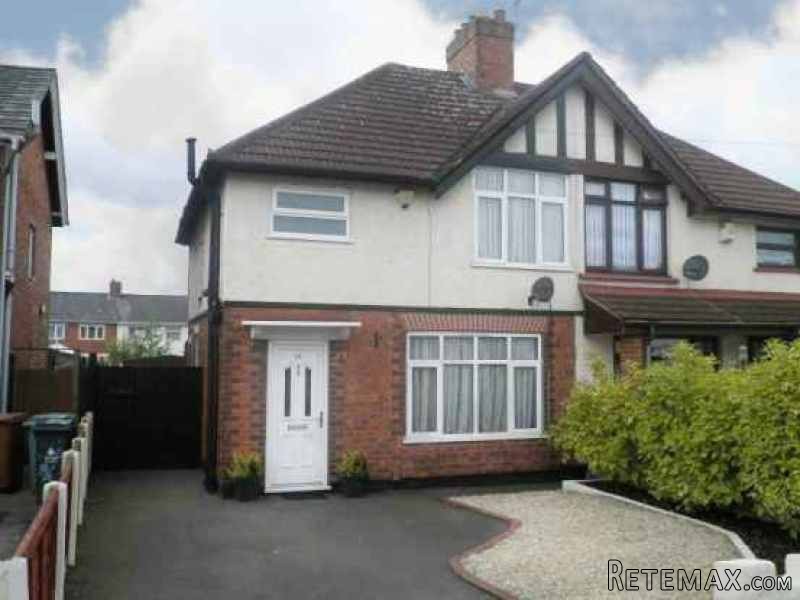 3 bedroom, Semi-detached House house..