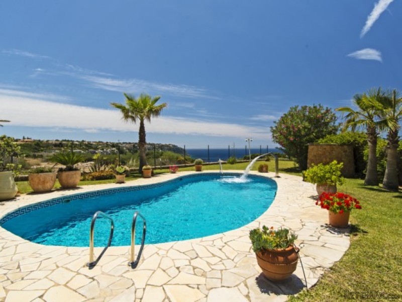 Mediterranean Villa On The Cliffs In Sa..