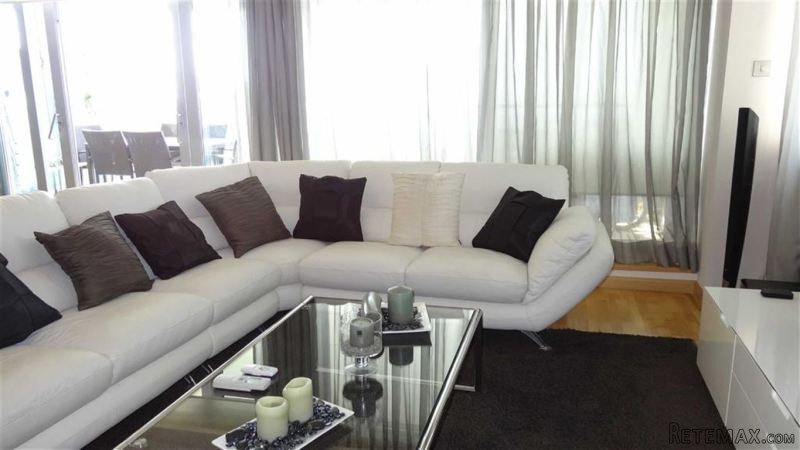 3 bed apartment in Ocean Village - 2