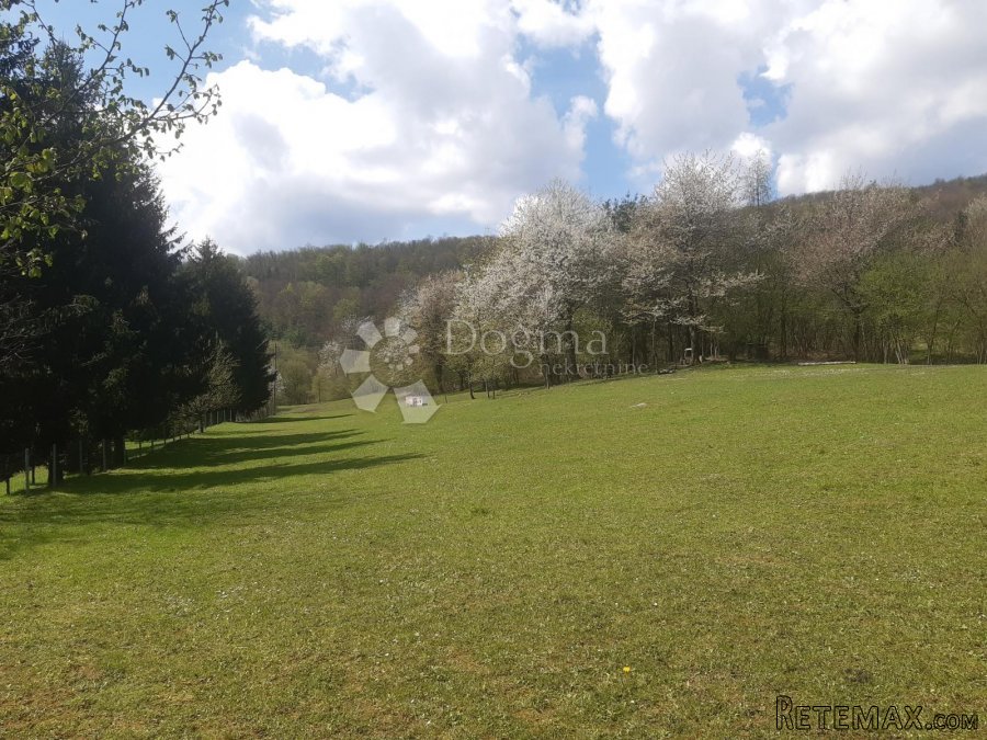 Građevinski teren, šuma i pašnjak na jezeru Sabljaci, Ogulin - 8