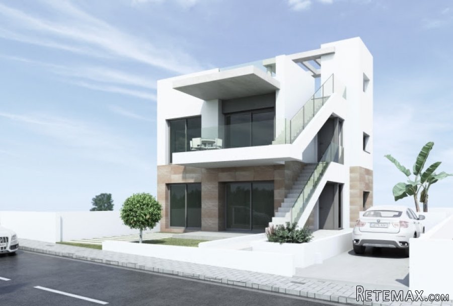 Spectacular of plant Bungalow with 3 spacious bedrooms and..