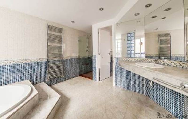 Penthouse apartment with 2 large.. - 2