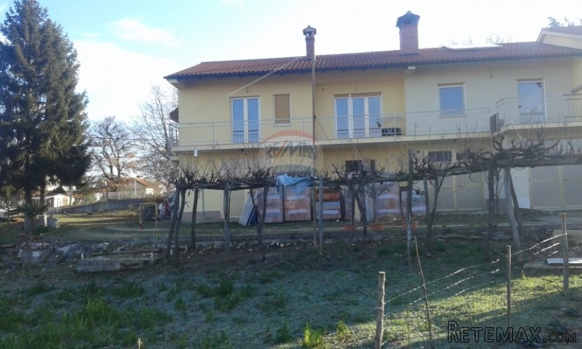 Pazin, kuća sa prostranom okućnicom - 5