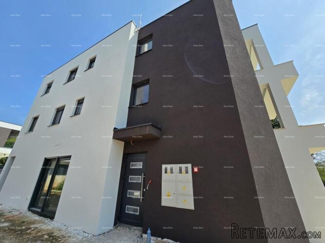 Moderni stan u novogradnji, USELJIV, 500 m od mora - 4