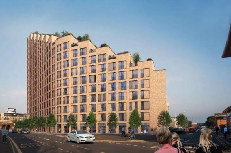3 Bed Flat For Sale Just Added - 2