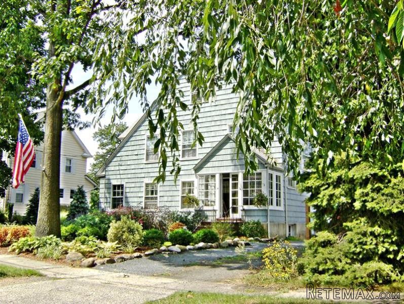 5 bedroom House For Sale: 24 Woodland.. - 2