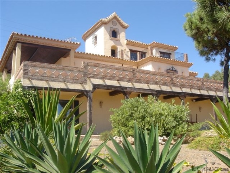 3 Bedrooms - Villa - Malaga - For Sale - 2