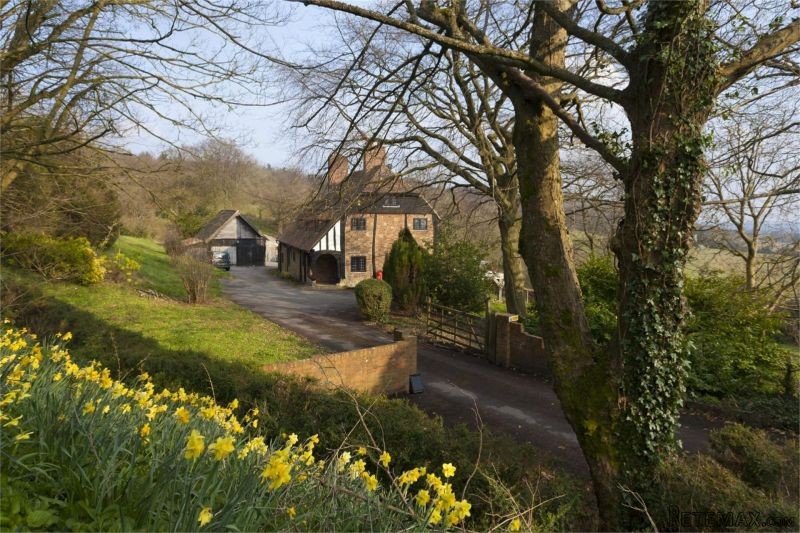 4 Bedroom Detached House