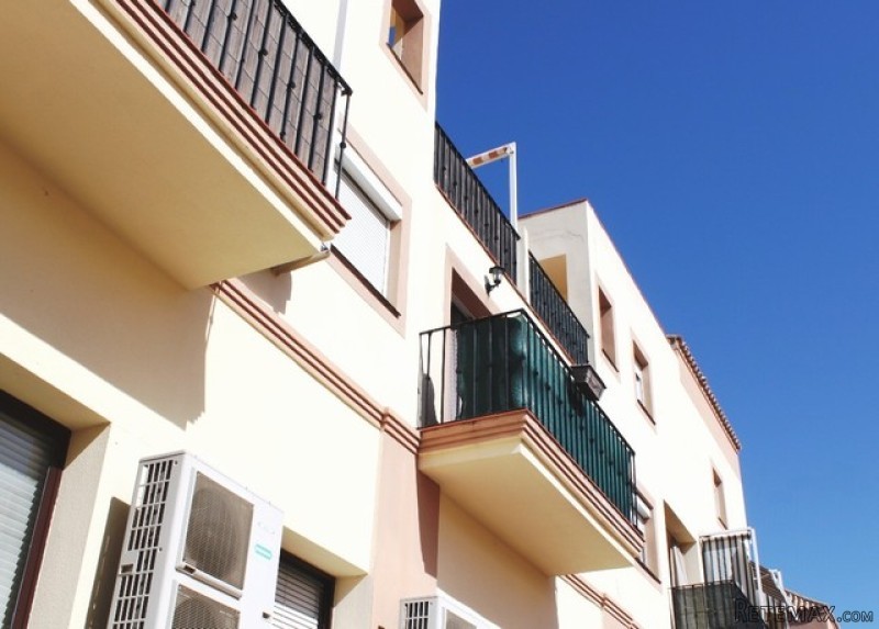 3 Bedrooms - Apartment - Malaga - For.. - 2