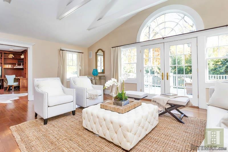 5 bedroom House For Sale: 36 ARROWHEAD.. - 2