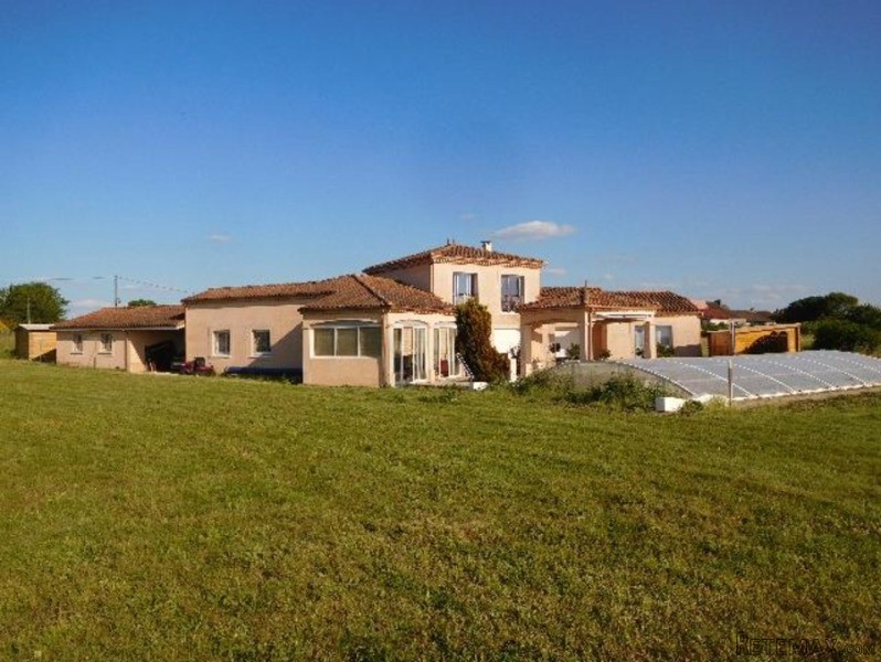 Superbe And Luxurious Villa On The..