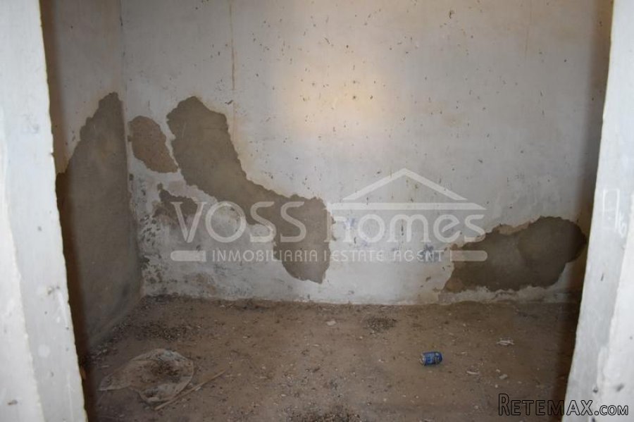 Great investment / renovation project / total rebuild.. - 4