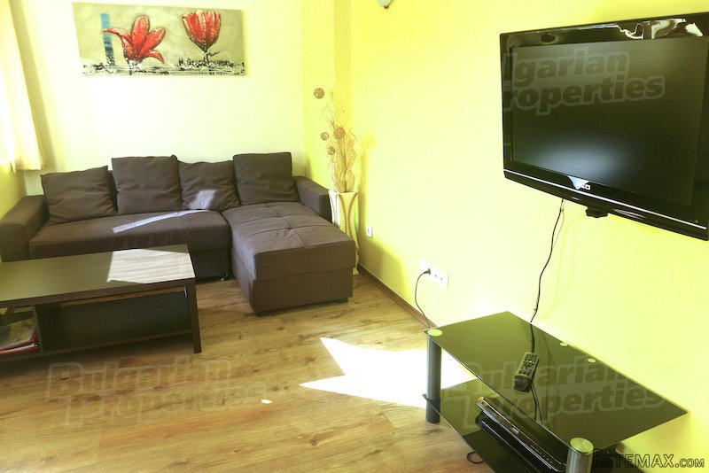 Comfortable Dwelling With Easy Access..