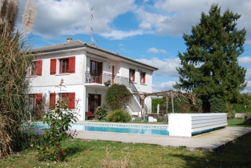 Lovely 2-storeyed house, each level..