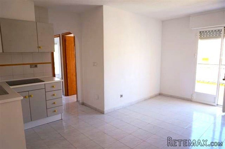 Newly renovated apartment on the 2nd floor without lift for.. - 6