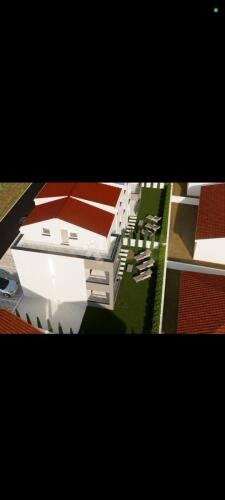 Stan u prizemlju novogradnje 92m2, sa dvorištem 95m2, NA OT