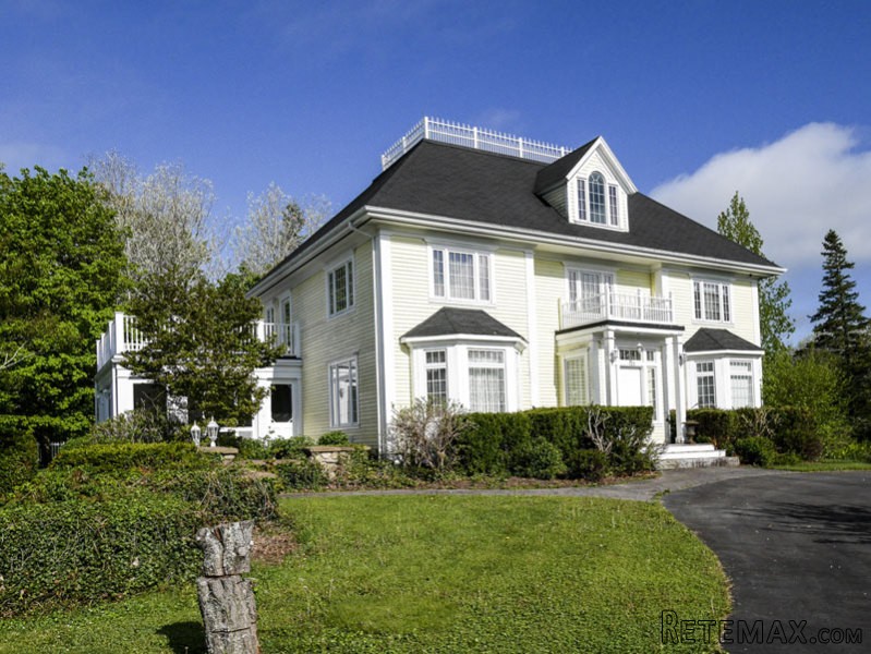 4 bedroom House For Sale: 125 Victoria..